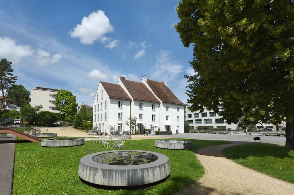 Hotel Im Schlosspark Binningen Экстерьер фото