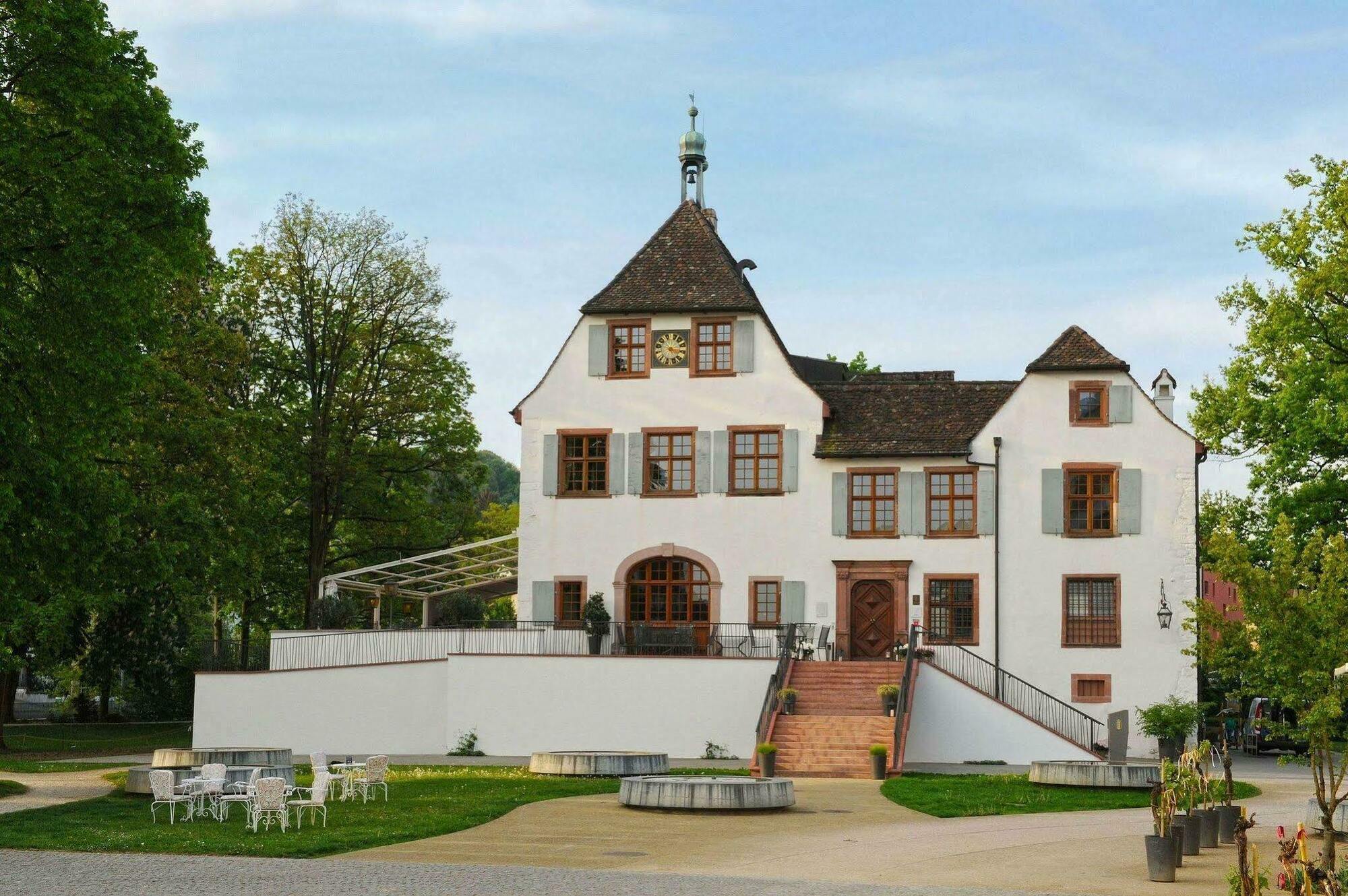 Hotel Im Schlosspark Binningen Экстерьер фото